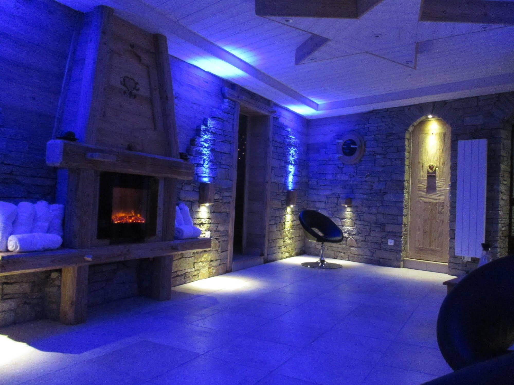 Hotel Les Chalets Brides-les-Bains Exterior foto